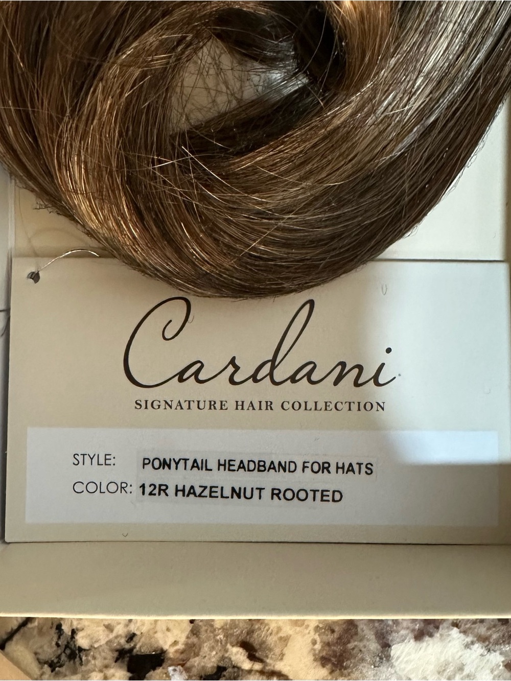 Ponytail headband for hats by Cardani - Picture 3 of 6
